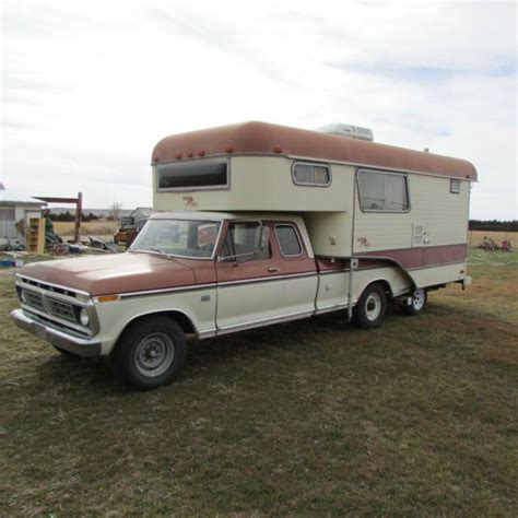 Born Free Ford Vintage Campers Trailers Classic Campers Slide In Camper