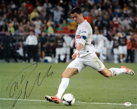 Cristiano Ronaldo Autographed 16x20 Photo Real Madrid Psadna Stock