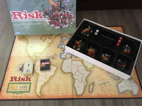 Risk The Game Of Global Domination Board Game Hasbro 2003 Ebay
