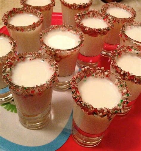 #alcohol #rumplemintz #hot chocolate #drink #alcoholic drink #delicious #thin mint cookies #grasshopper. Candy cane shots yum!!! | White chocolate liqueur