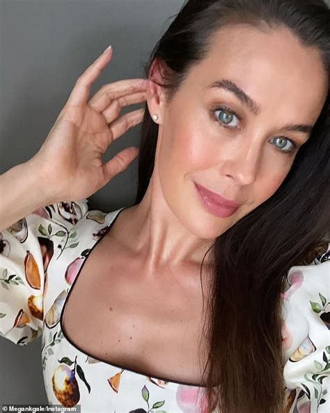 megan gale 45 reveals her nighttime skincare routine in detailed step by step