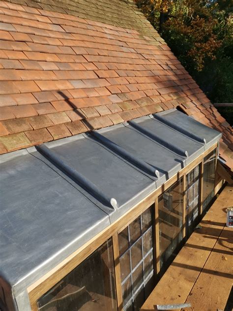 Images of loggia and curved roll roofing in Surrey & Hampshire