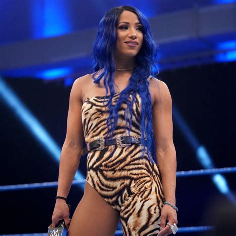 Pin By Tilly Obrien On Sasha Banks Sasha Bank Wwe Womens Pro Wrestling