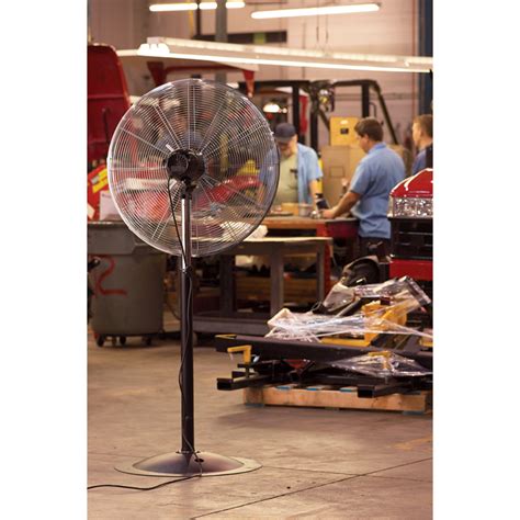 Q Standard Oscillating Pedestal Floor Fan — 30in 310 Hp 8778 Cfm