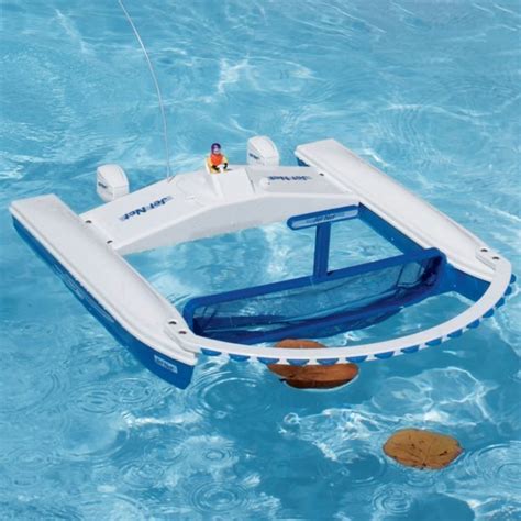 The betta solar powered solar skimmer is the latest surface skimmer to hit the market priced at $450. Jet Net Remote Pool Skimmer » Petagadget