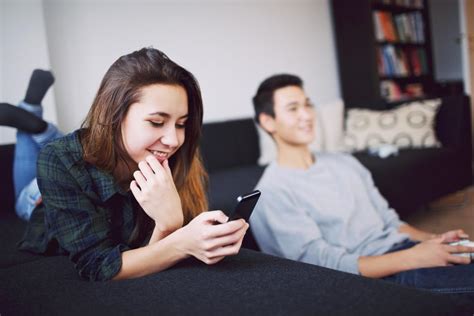New Dating Trend Proves Millennials Continue To Fail At Relationships
