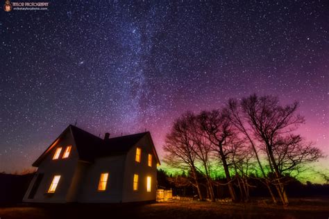 Northern Lights Captured As They Light Up The Sky Over Maine Farmhouse