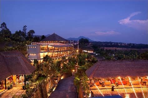 Congo Gallery And Cafe Bandung Restaurant Reviews Phone Number And Photos Tripadvisor