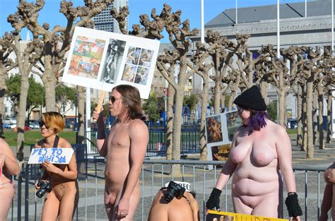 1 In Gallery Public Nude Protest CFNM San Fransisco Picture 1