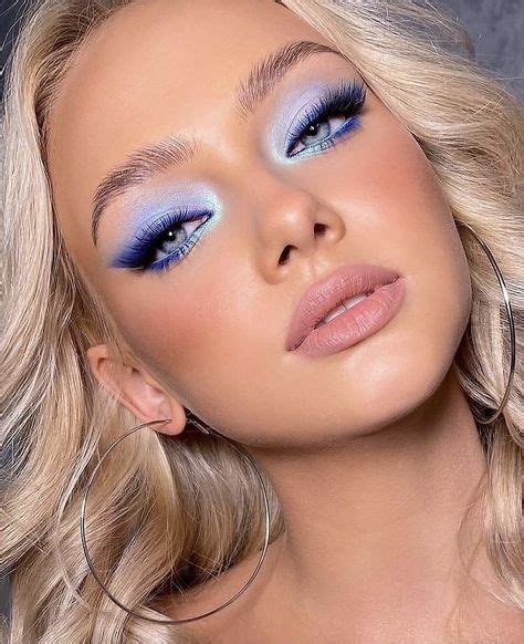 Baby Blue Makeup In 2021 Artistry Makeup Colorful Eye Makeup