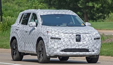 One big criticism of the current car is its mediocre interior. 2021 Nissan X-Trail Spy Photos, Hybrid System - 2021 SUVs