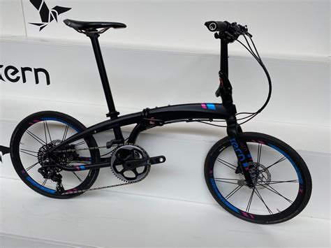 Tern Verge X11 (10,2kg) Satin schwarz Blau Magenta Modell 2021 Faltrad ...