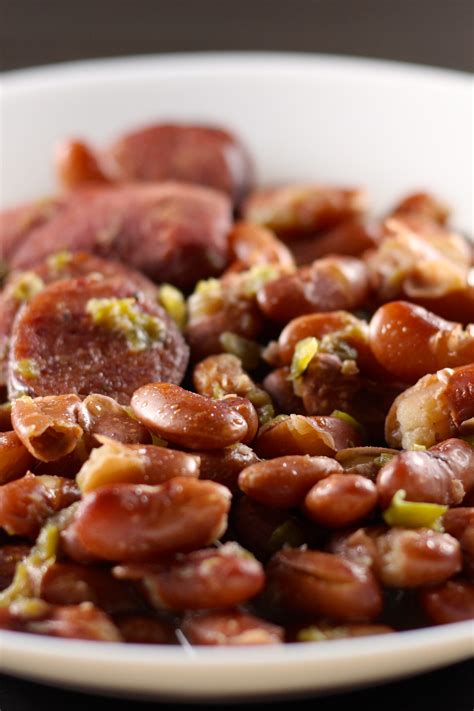 A classic new orleans recipe for red beans and rice made with red beans, spicy sausage, onions, garlic and green bell to me, a good bowl of red beans and rice is perfect any day of the week. New Orleans Style Red Beans and Rice - Explore Cook Eat