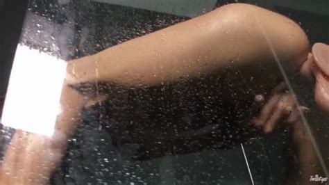 Humid Malena Morgan Dildos In The Shower Cofessitlingerie