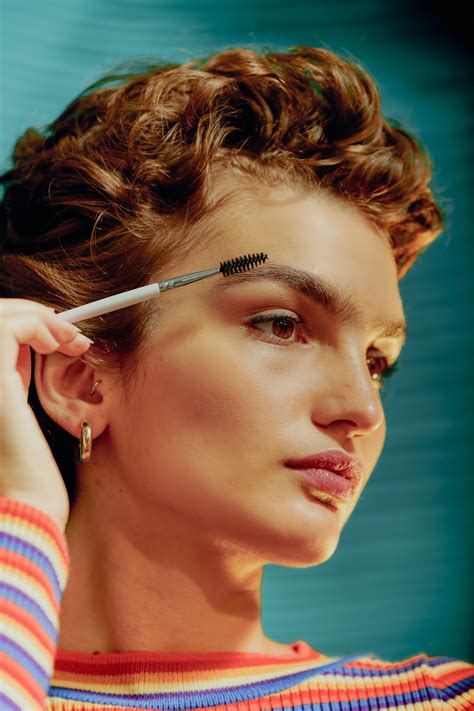 How To Fix Over Plucked Eyebrows According To Experts