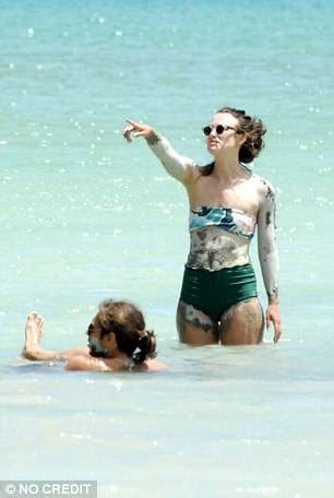 Keira Knightley Enjoys Italy Holiday With Husband James Righton Best World News