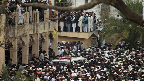 Pakistanis Turn Out For Funeral Of Punjab Governors Killer Cnn