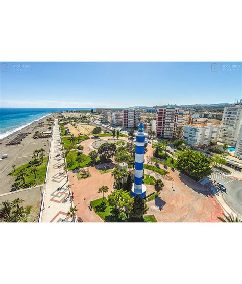 Kyero es el portal de viviendas españolas con más de 350.000 casas y pisos de esta elegante villa se encuentra en una ubicación privilegiada, no a 3 km de la playa, y a la misma distancia de torre del mar, donde encontrará una. El Faro de Torre del Mar, visto desde el aire - La Tienda ...