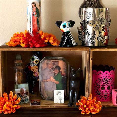 Altar Offering For Day Of The Dead And Meaning Mexicanculture How To
