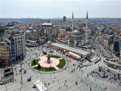 میدان تکسیم استانبول نماد ترکیه مدرن