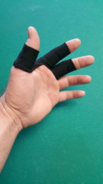 The Un Glove Fingered Billiards Glove