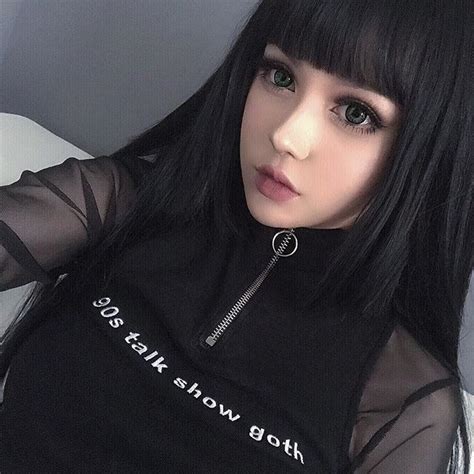 kina shenさん kinashen instagram写真と動画 goth beauty goth model goth fashion