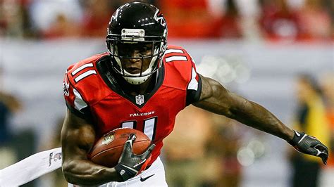 Here you can explore hq julio jones transparent illustrations polish your personal project or design with these julio jones transparent png images, make it even more personalized and more attractive. Falcons lock in Julio Jones with 5-year extension | NFL ...