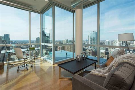 Charitybuzz 5 Night Stay In A Penthouse In Downtown Chicago Illinois