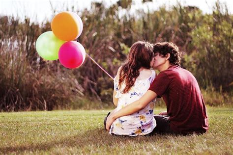 Diy Frame Love Romance Men Males Women Females Girls Balloons Kissing