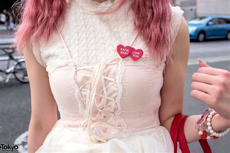 Cute Pink Hair Swankiss Corset Heart Handbag Katie And Tokyo Bopper In Harajuku Tokyo Fashion