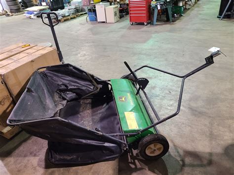 John Deere 42 Tow Behind Lawn Sweeper Ride On Lawn Mower Attachment