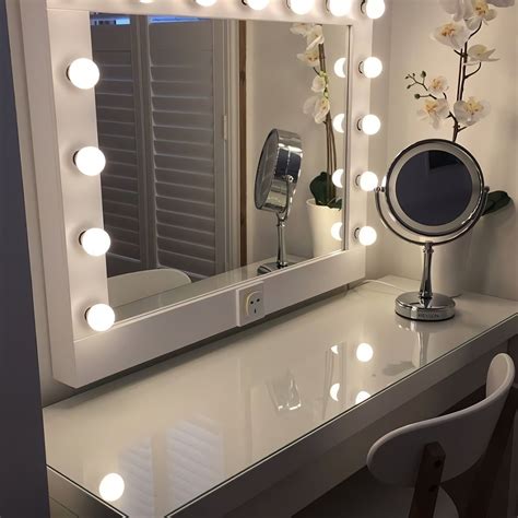 17 Diy Vanity Mirror Ideas To Make Your Room More Beautiful