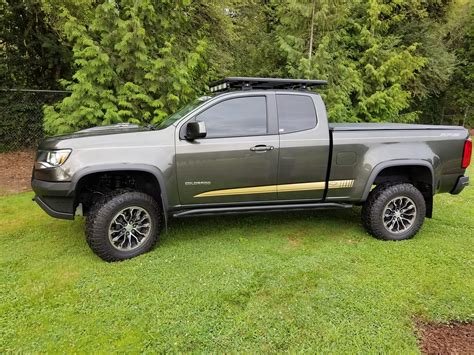 Pictures Of Pinstriping On Second Generation Colorado Chevy Colorado