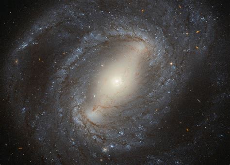 Hubble Image Of Barred Spiral Galaxy Ngc 4394 Spaceref