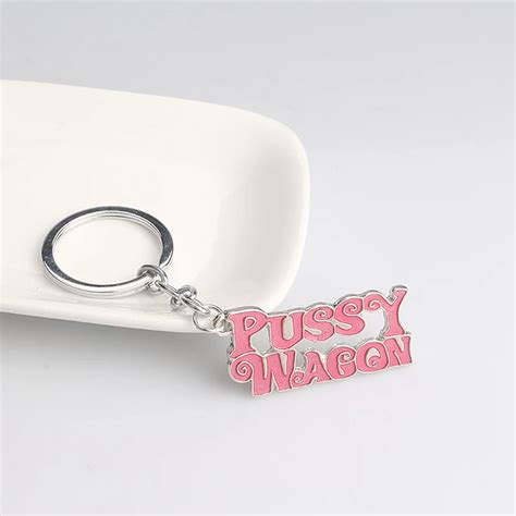 Newest Design Pussy Wagon Pink Keychain For Women High Quality Kill Bill Keychain For Girl S