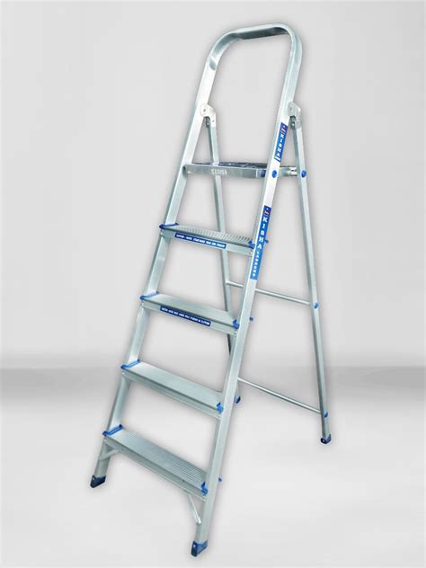 45 Feet Kisha Folding Aluminium Domestic Ladder Five Steps Rs 300