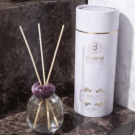 6 Aromatherapy Reed Diffusers To Refresh Your Home This Season