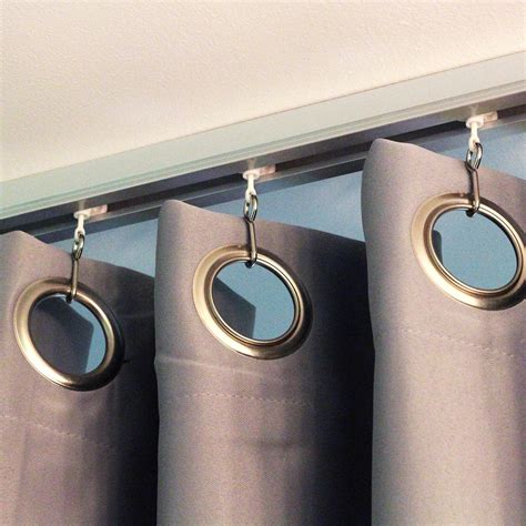 How To Hang Curtains From Ceiling With Command Hooks