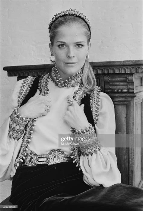 Candice Bergen 1960s Hair Fashion Models Fashion Show Fashion Mood