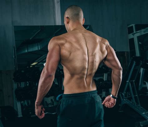 The 15 Minute Workout To Build Wider Shoulders Muscle And Fitness