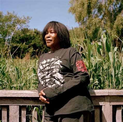 Joan Armatrading Is Still Searching For The Perfect Song The New York Times
