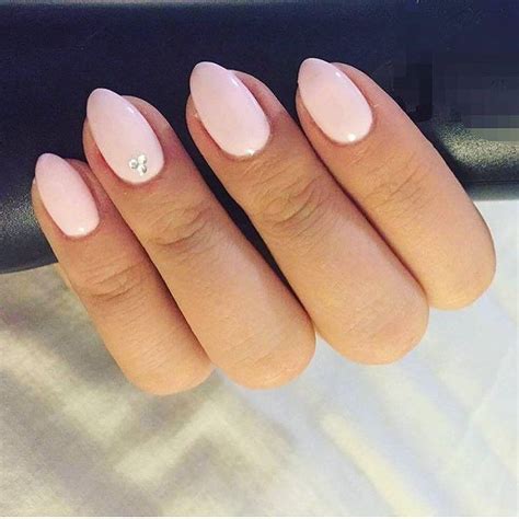 Pin On Almond Nails