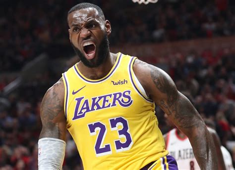 Lebron James Wont Stop Until Lakers Return To Championship Contention Hopes Jersey Hangs In