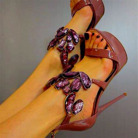 How Amazing Are These Hot Shoes Crazy Shoes Sexy Shoes Me Too Shoes Shoes Heels Pretty