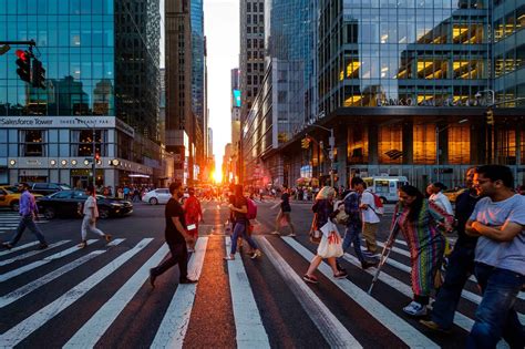 Manhattanhenge Is Tonight Heres What You Need To Know