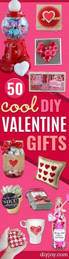 Perfect for that sentimental someone, these stitched felt figures can be made to resemble friends and family. 50 Easy DIY Valentine's Day Gifts | Valentine's day diy ...