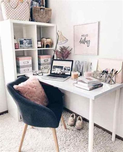 10 Cute Desk Decor Ideas For The Ultimate Work Space Society19