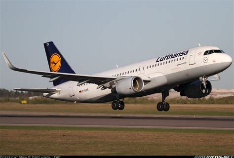 Airbus A320 214 Lufthansa Aviation Photo 2635372