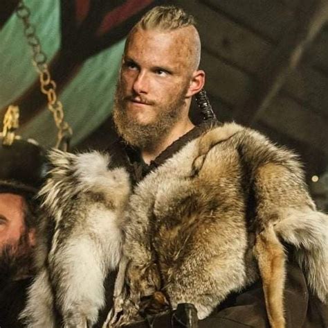 Épinglé Par Vickie Bolan Sur Vikings Ragnar Vikings Vikings Tv Show