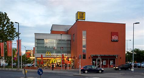 Stop & shop operates over 375 stores throughout 7 states including: IV. kerület - Újpest | Stop.Shop. Újpest Bevásárlóközpont